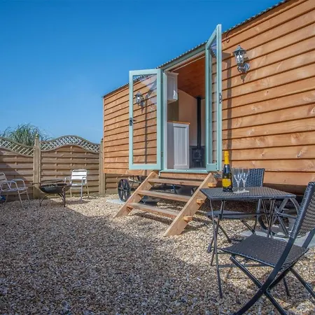 Willow - 1 Bedroom Shepherds Hut - Amroth Exterior foto