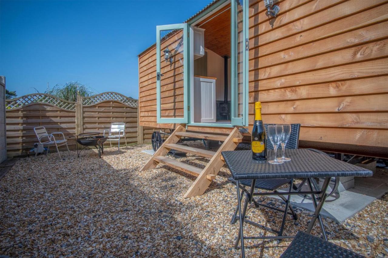 Holiday home Willow - 1 Bedroom Shepherds Hut - Amroth